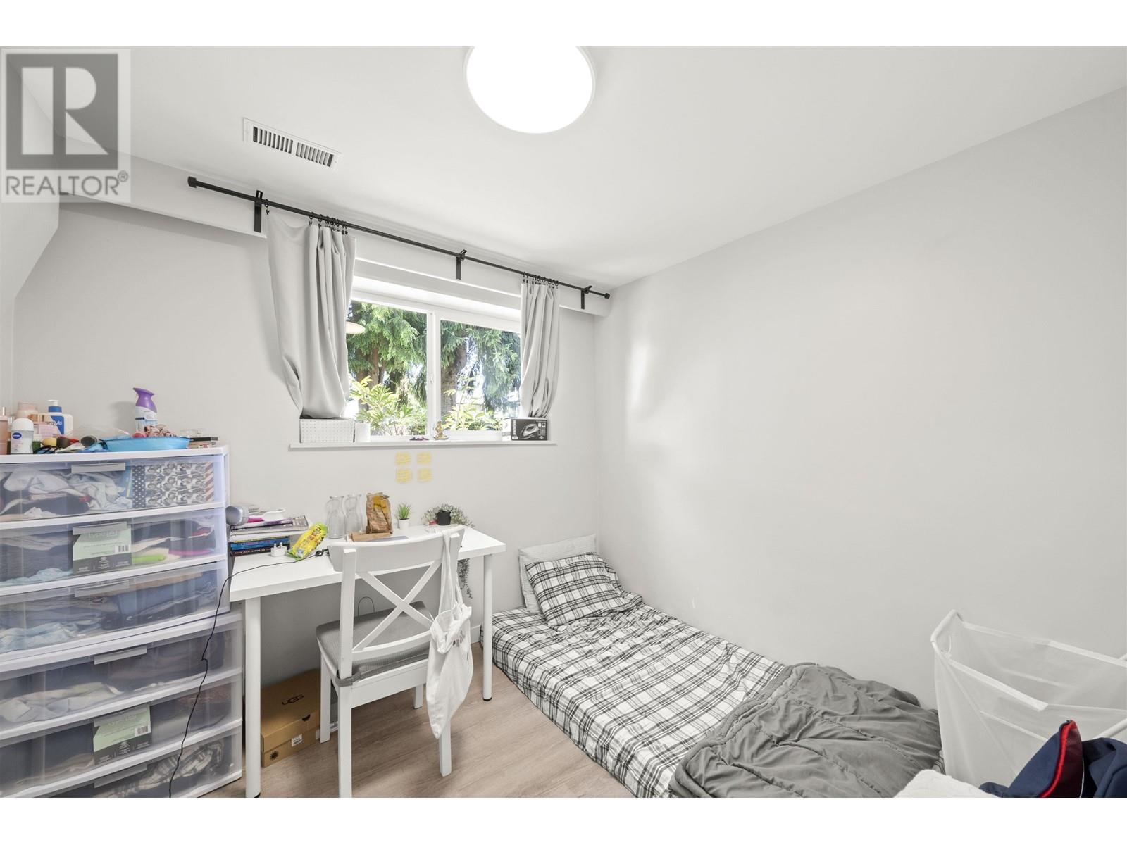 6295 Napier Street, Burnaby, British Columbia  V5B 2B9 - Photo 15 - R2795484