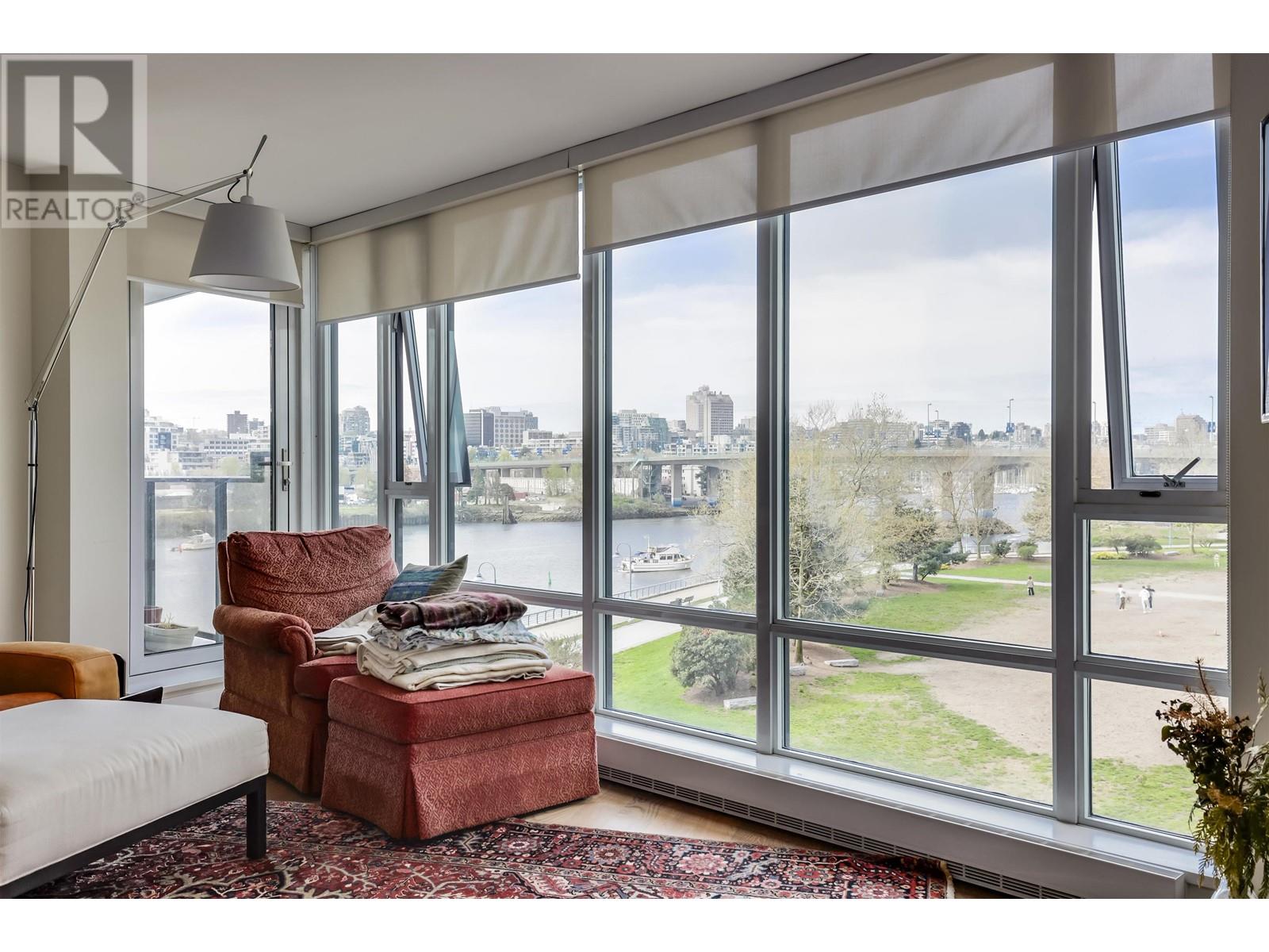503 8 Smithe Mews, Vancouver, British Columbia  V6B 0A5 - Photo 8 - R2795230