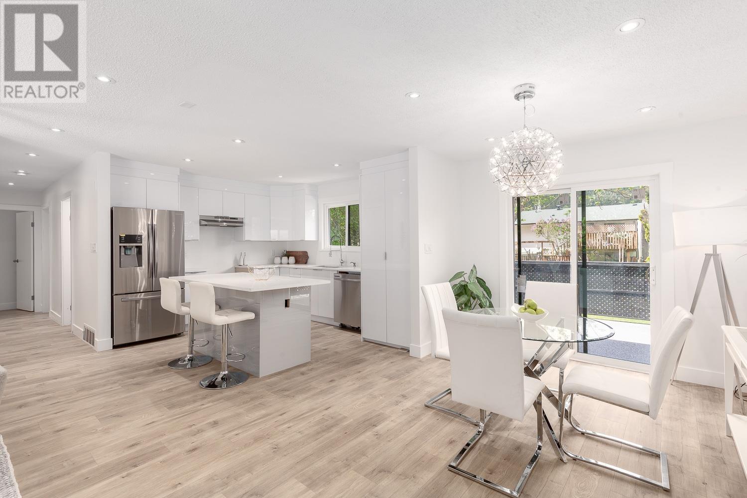 38307 Guilford Drive, Squamish, British Columbia  V8B 0X8 - Photo 10 - R2782000