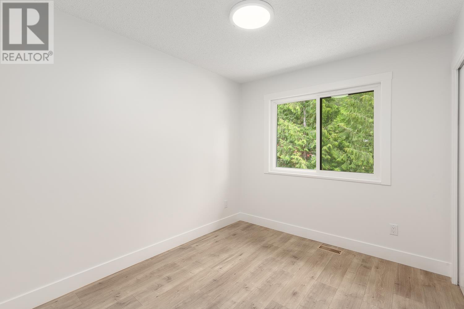 38307 Guilford Drive, Squamish, British Columbia  V8B 0X8 - Photo 18 - R2782000