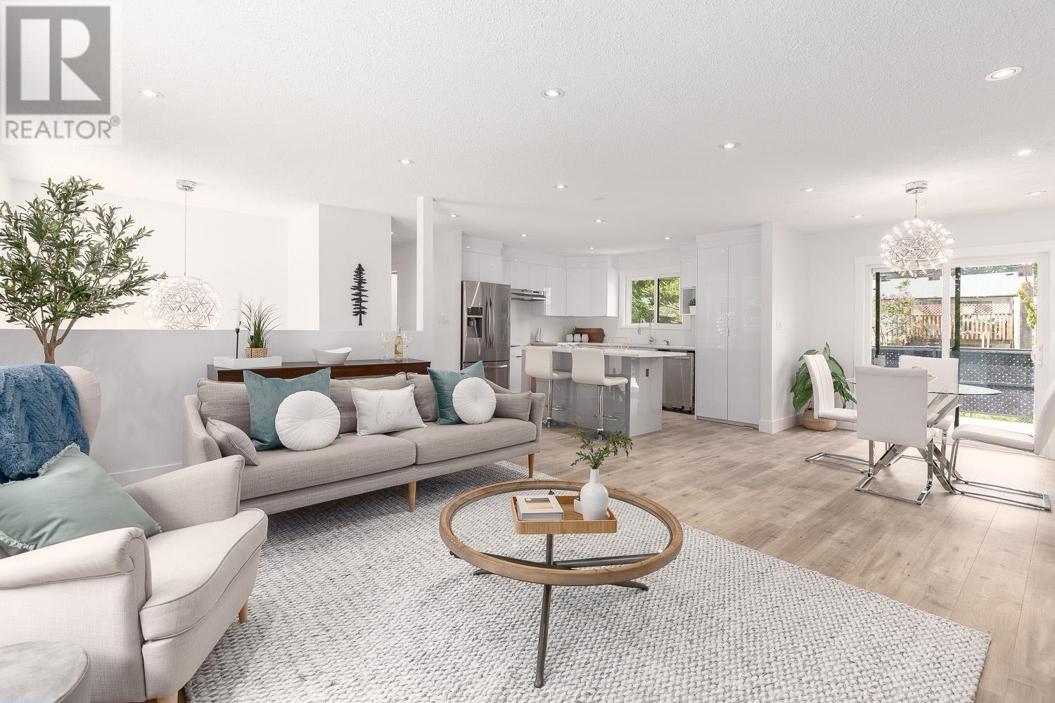 38307 Guilford Drive, Squamish, British Columbia  V8B 0X8 - Photo 7 - R2782000