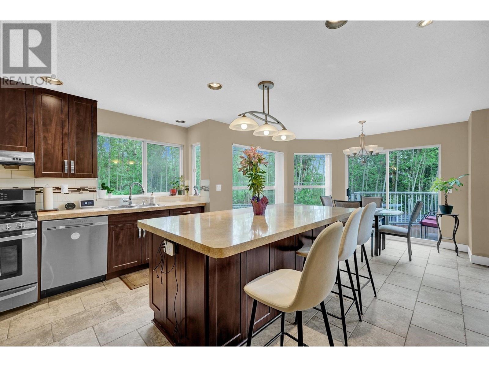 3090 Tanager Court, Coquitlam, British Columbia  V3E 3C5 - Photo 8 - R2795635