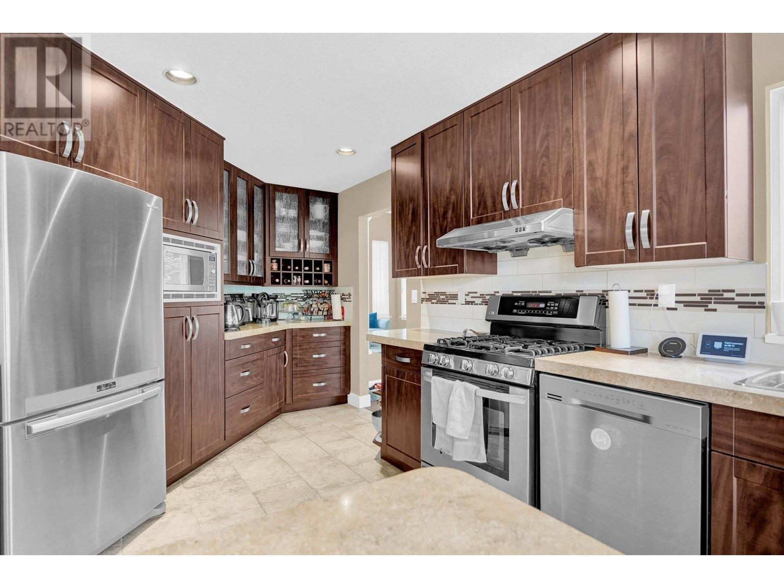 3090 Tanager Court, Coquitlam, British Columbia  V3E 3C5 - Photo 10 - R2795635