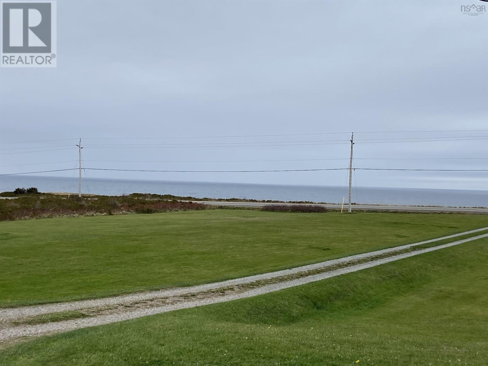 12902 Cabot Trail, Grand Étang, Nova Scotia  B0E 1L0 - Photo 3 - 202226326