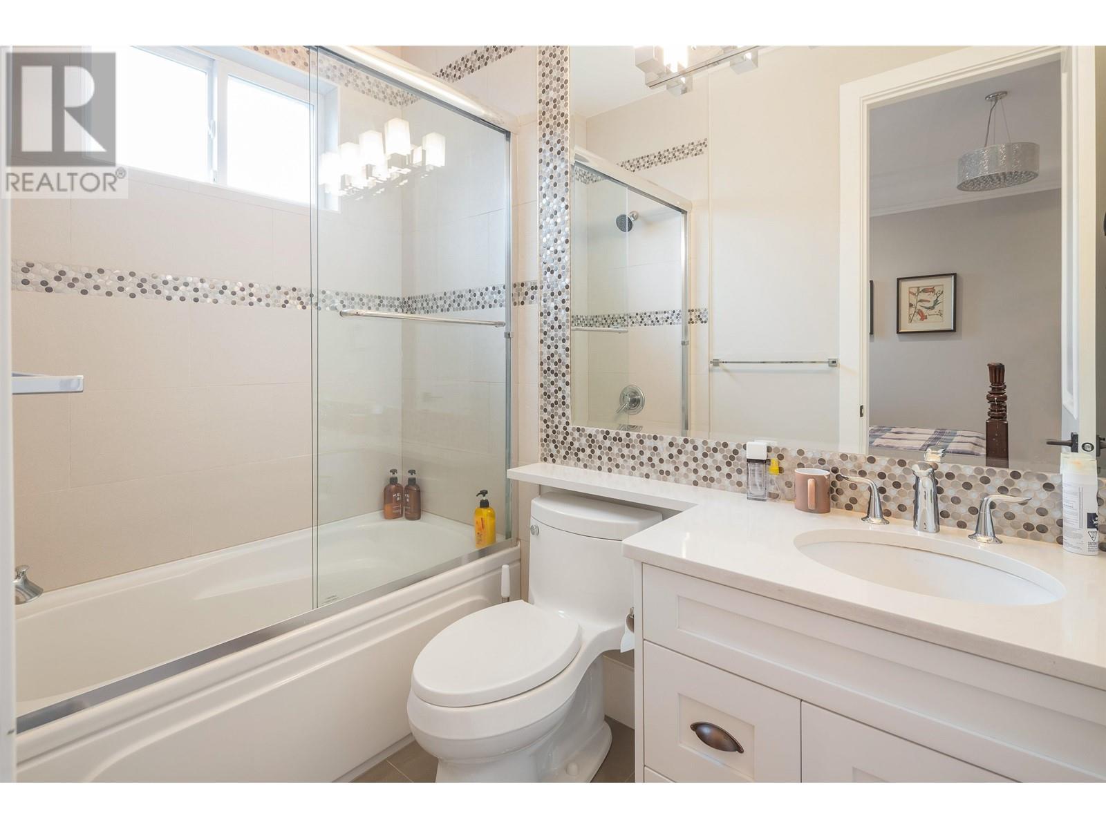 7480 Manning Court, Richmond, British Columbia  V7A 4J4 - Photo 17 - R2752454