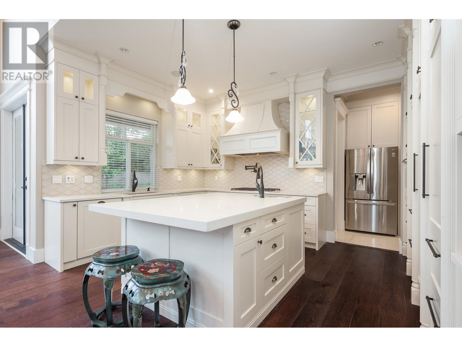 7480 Manning Court, Richmond, British Columbia  V7A 4J4 - Photo 8 - R2752454