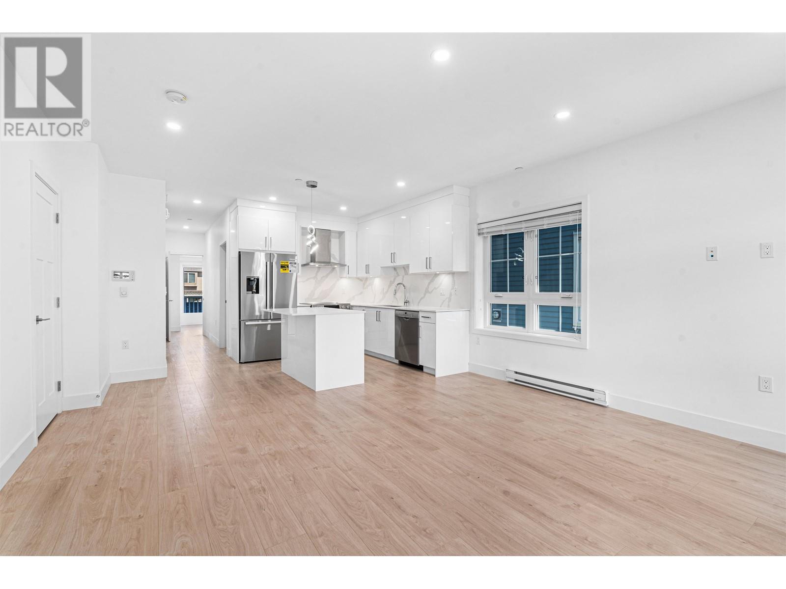 4795 Slocan Street, Vancouver, British Columbia  V5R 2A2 - Photo 4 - R2795643