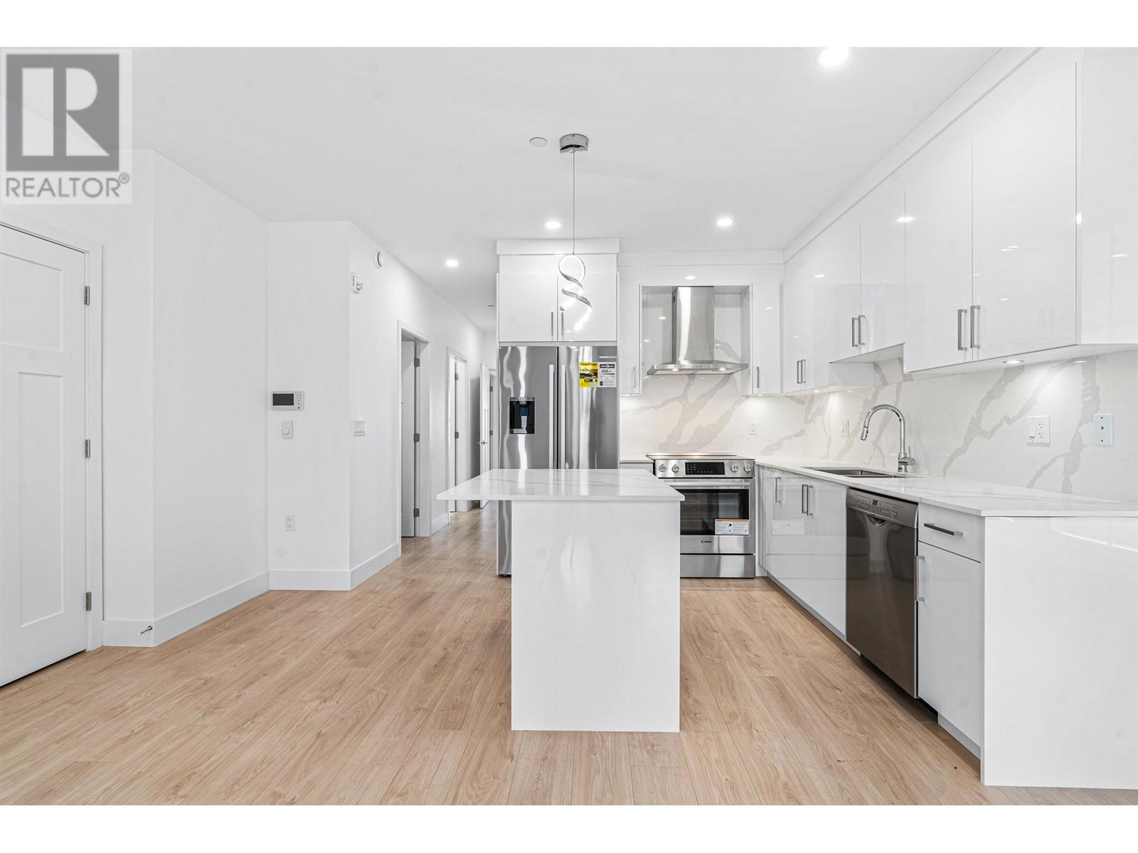 4795 Slocan Street, Vancouver, British Columbia  V5R 2A2 - Photo 9 - R2795643