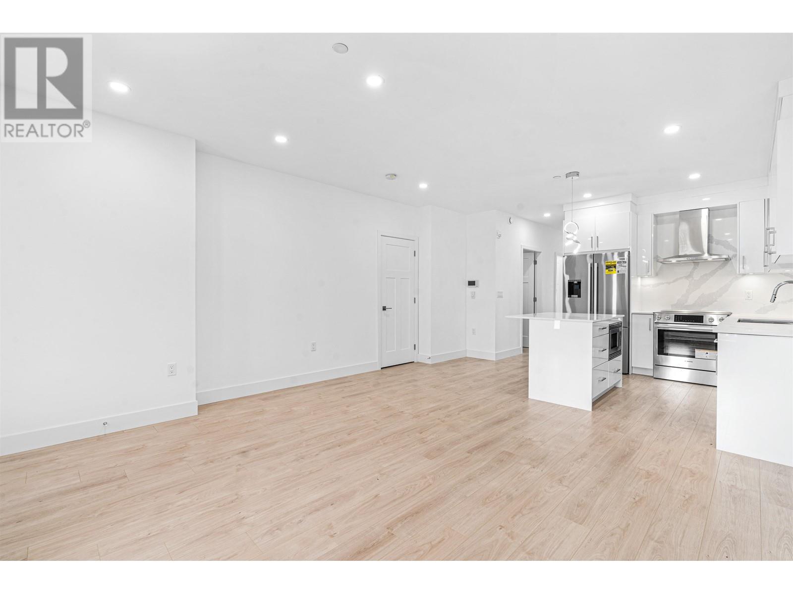 4795 Slocan Street, Vancouver, British Columbia  V5R 2A2 - Photo 5 - R2795643