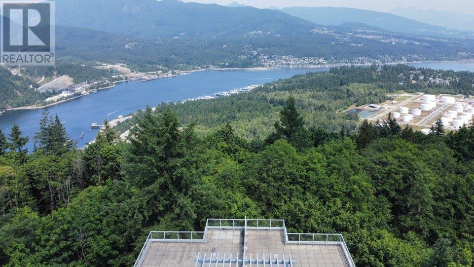 803 9262 University Crescent, Burnaby, British Columbia  V5A 0A4 - Photo 5 - R2796161