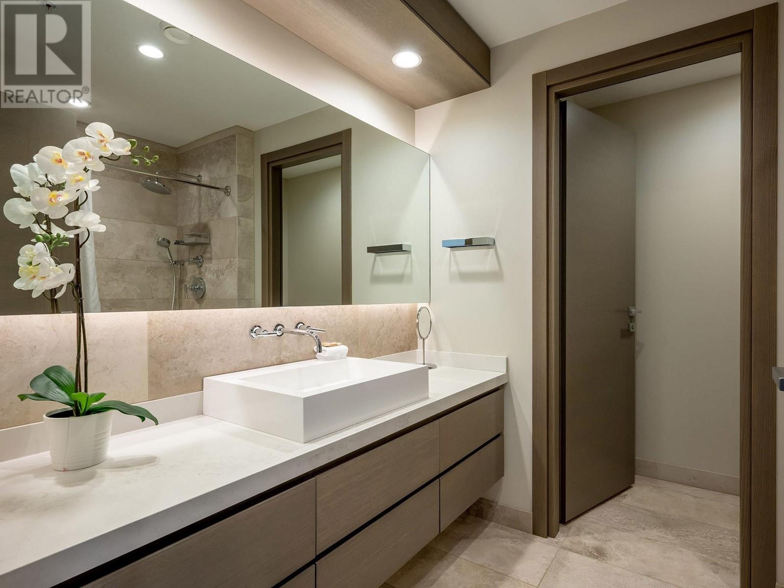 5 3075 Hillcrest Drive, Whistler, British Columbia  V8E 0T9 - Photo 17 - R2796279