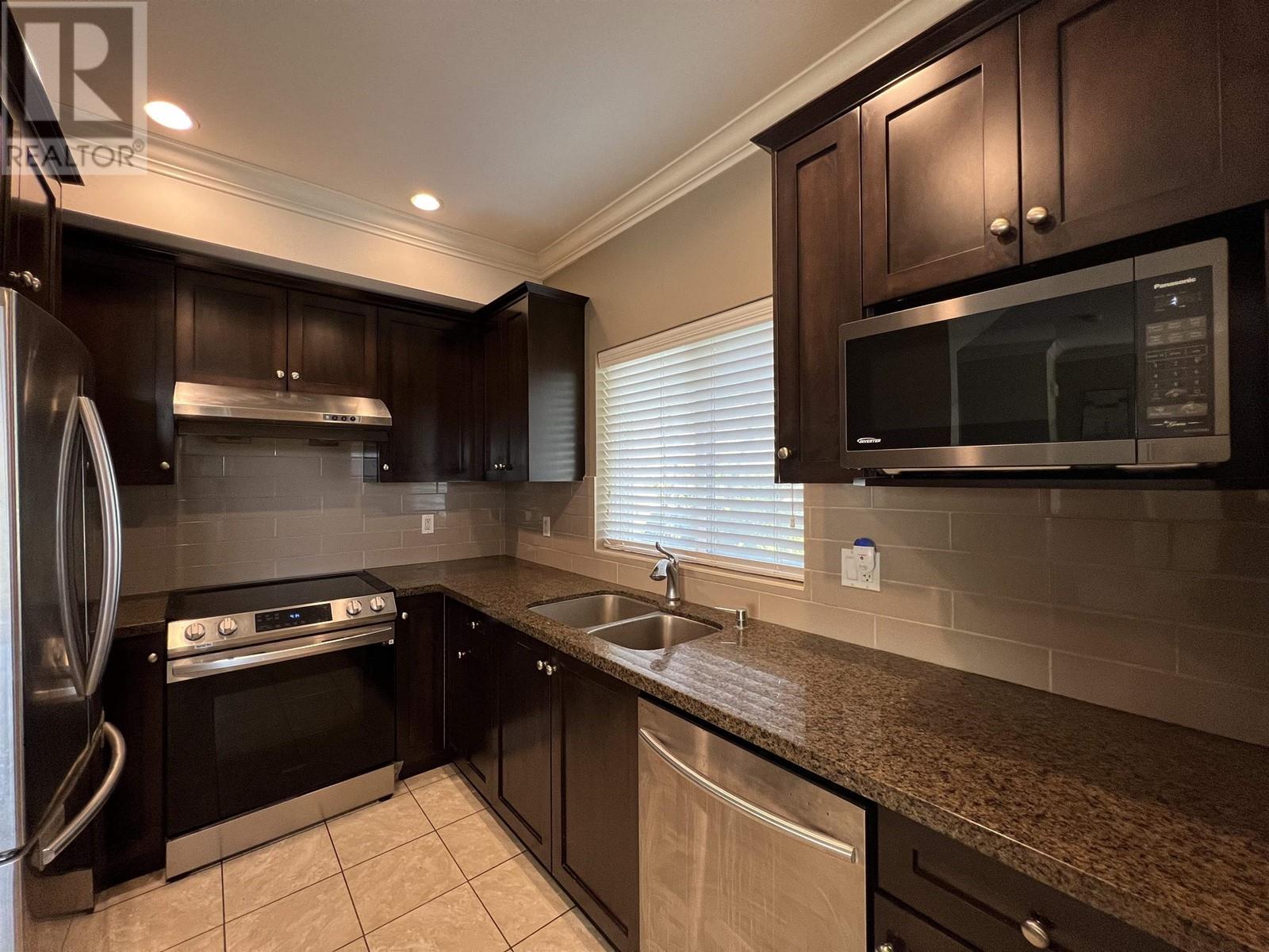 1 10999 Steveston Highway, Richmond, British Columbia  V7A 1N4 - Photo 3 - R2795139