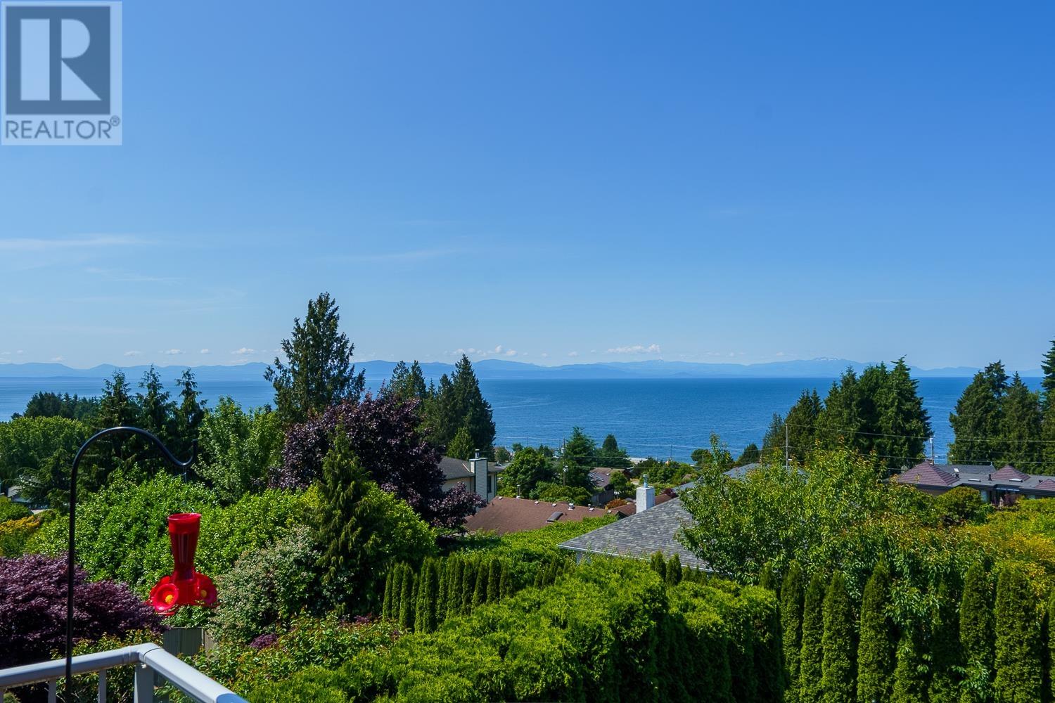 4857 Bluegrouse Drive, Sechelt, British Columbia  V0N 3A2 - Photo 16 - R2793236