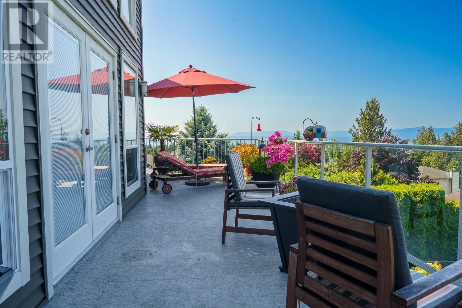 4857 Bluegrouse Drive, Sechelt, British Columbia  V0N 3A2 - Photo 8 - R2793236