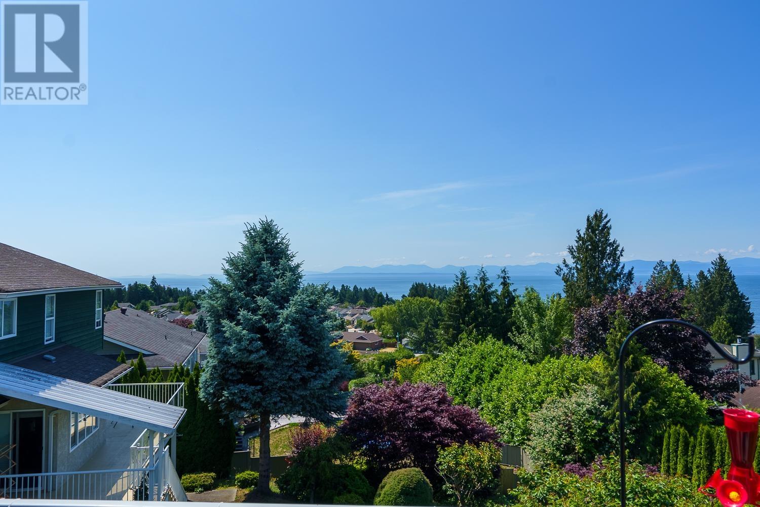 4857 Bluegrouse Drive, Sechelt, British Columbia  V0N 3A2 - Photo 17 - R2793236
