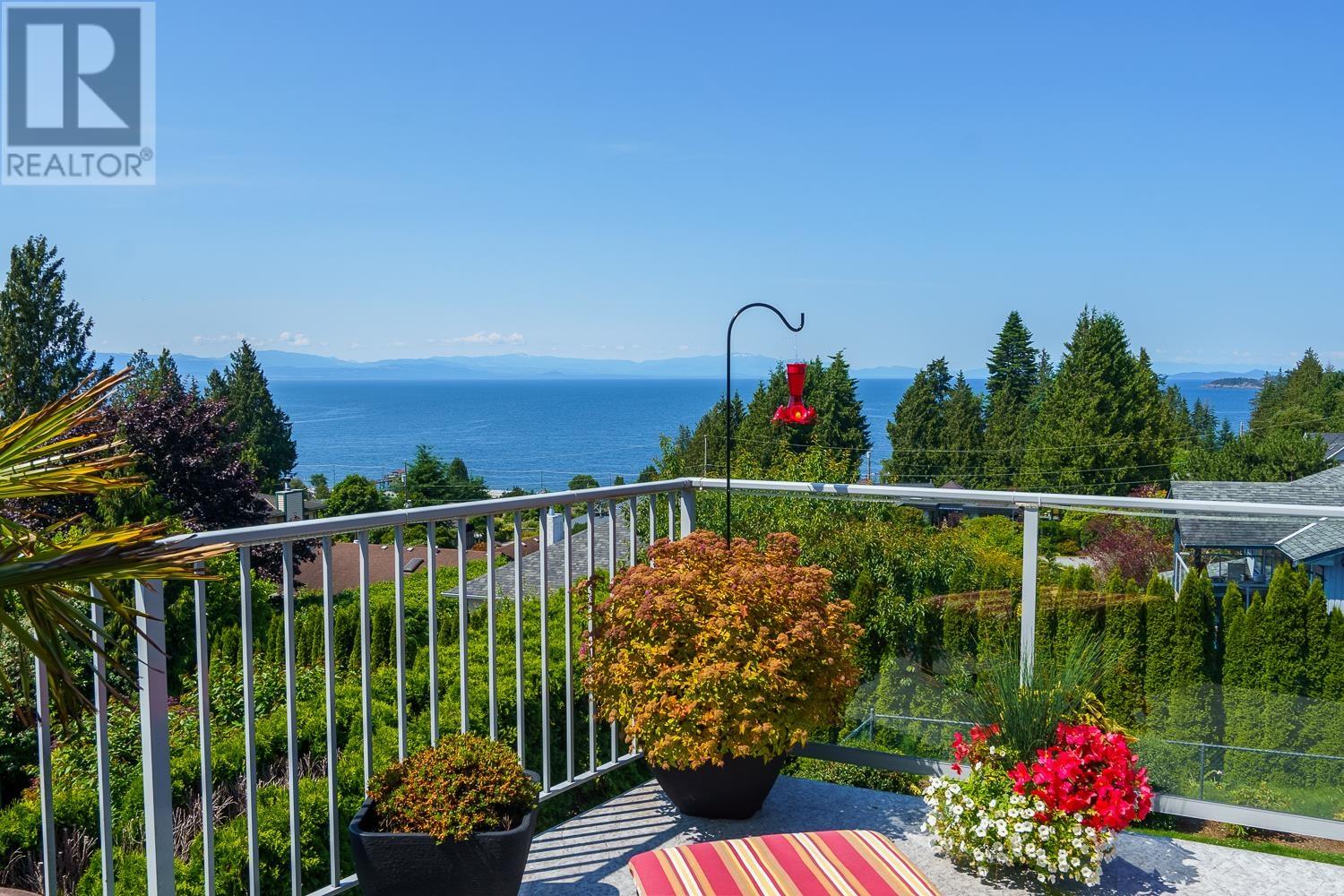 4857 Bluegrouse Drive, Sechelt, British Columbia  V0N 3A2 - Photo 15 - R2793236