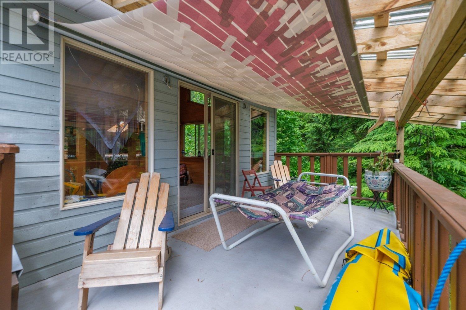26 Brighton Beach, North Vancouver, British Columbia  V3G 2S4 - Photo 10 - R2788952
