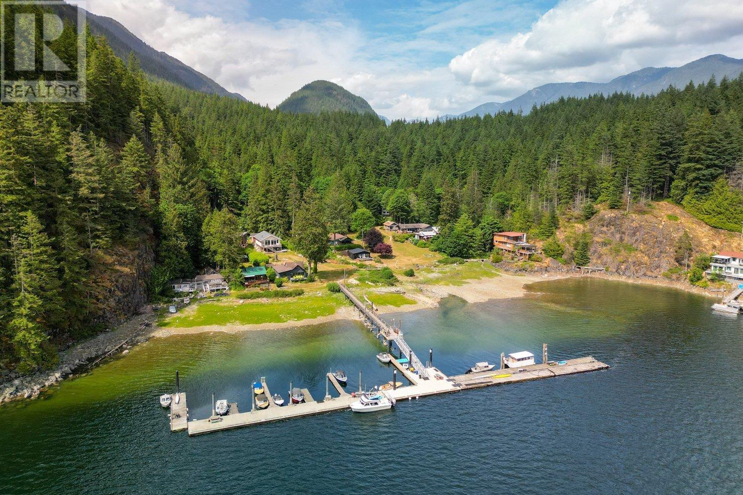 26 Brighton Beach, North Vancouver, British Columbia  V3G 2S4 - Photo 39 - R2788952