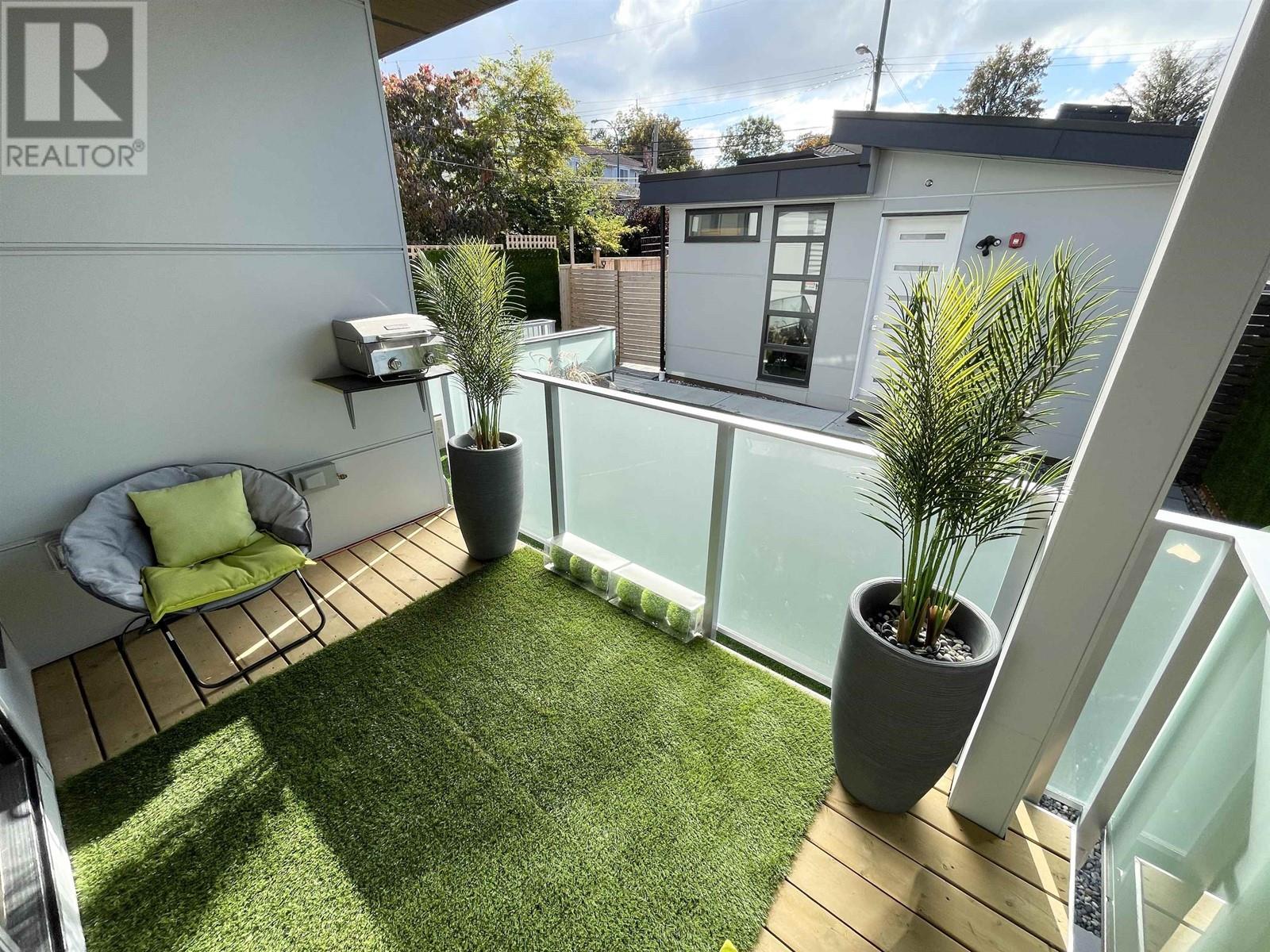 2460 E 19th Avenue, Vancouver, British Columbia  V5M 2R9 - Photo 13 - R2796338