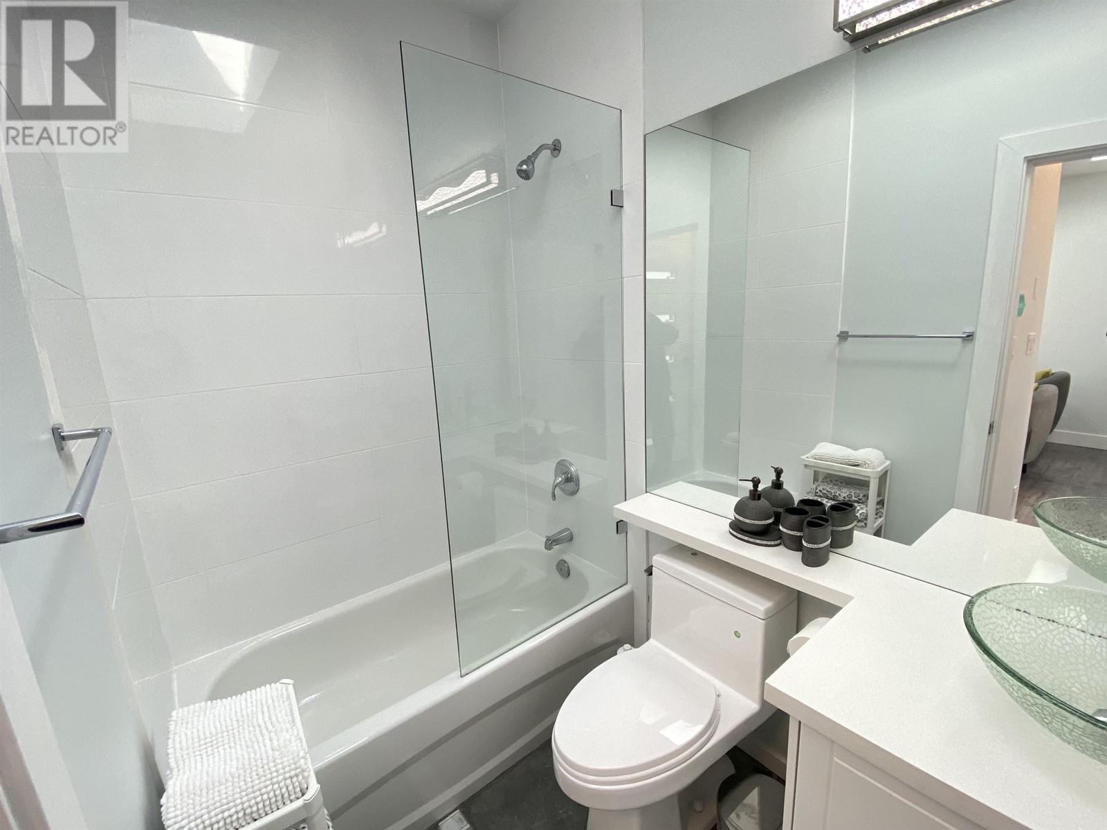 2460 E 19th Avenue, Vancouver, British Columbia  V5M 2R9 - Photo 36 - R2796338