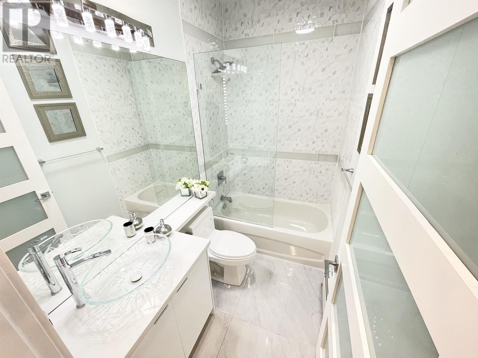 2460 E 19th Avenue, Vancouver, British Columbia  V5M 2R9 - Photo 17 - R2796338