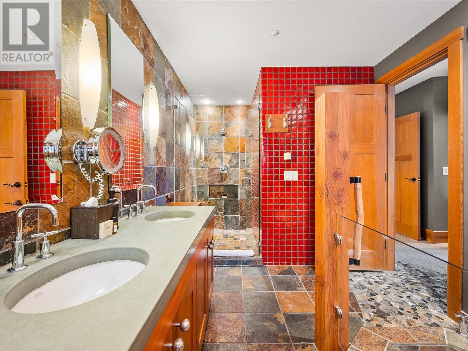 16j 2300 Nordic Drive, Whistler, British Columbia  V8E 0A6 - Photo 12 - R2748737