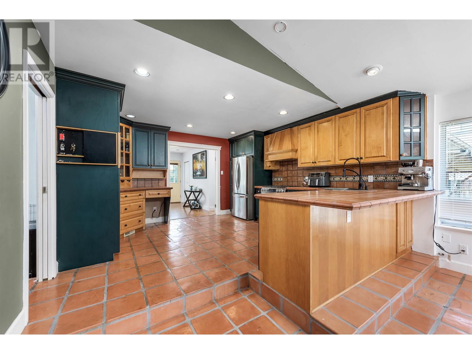 10320 Aragon Road, Richmond, British Columbia  V7A 3E7 - Photo 14 - R2796373