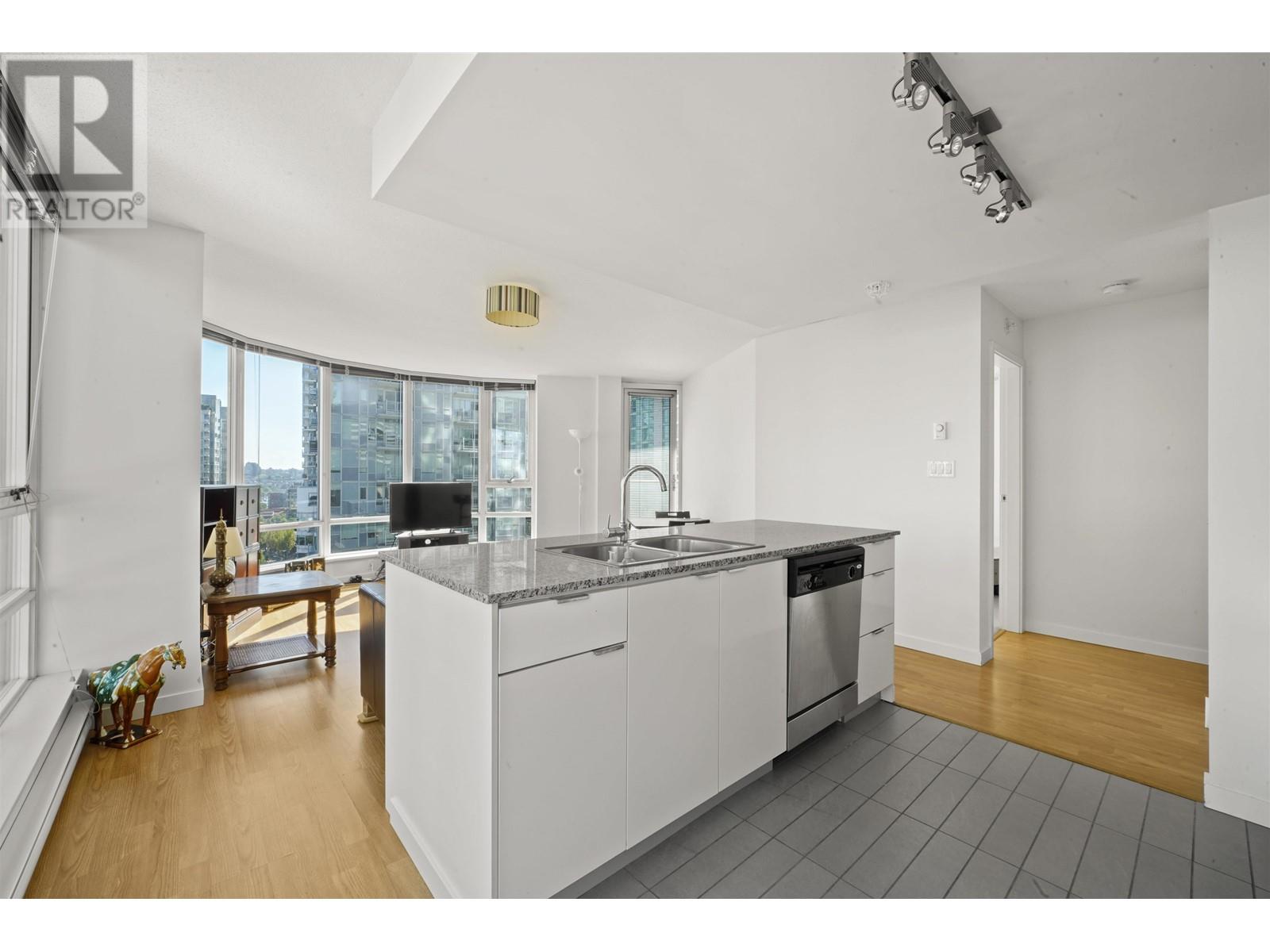 1807 233 Robson Street, Vancouver, British Columbia  V6B 0E8 - Photo 9 - R2796519