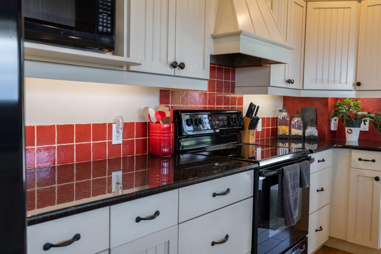 9656 Clearview Road, Cranbrook, British Columbia  V1C 7E2 - Photo 15 - 2472069