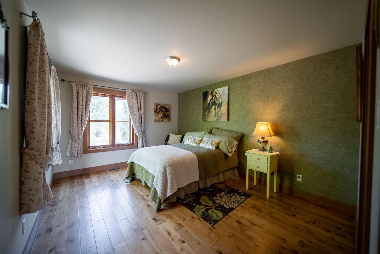 9656 Clearview Road, Cranbrook, British Columbia  V1C 7E2 - Photo 46 - 2472069