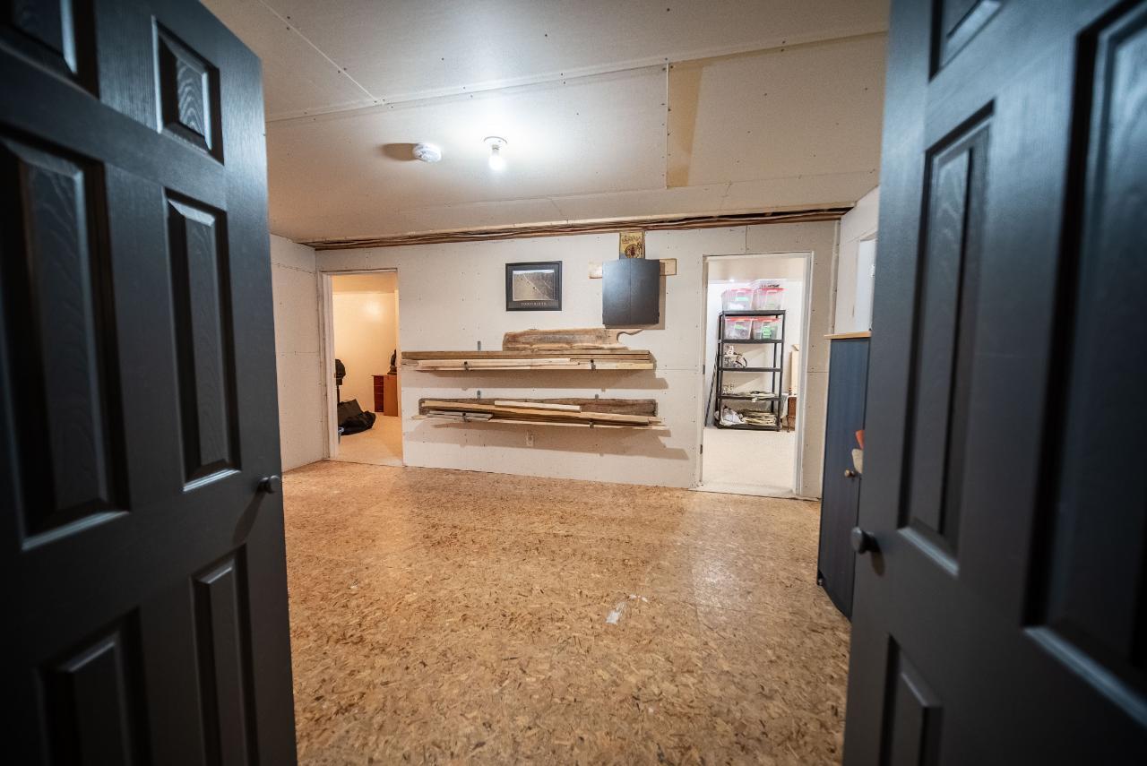 9656 Clearview Road, Cranbrook, British Columbia  V1C 7E2 - Photo 54 - 2472069