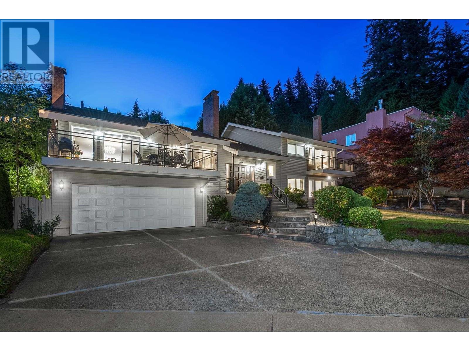 2171 Westhill Wynd, West Vancouver, British Columbia  V7S 2Z3 - Photo 2 - R2796734