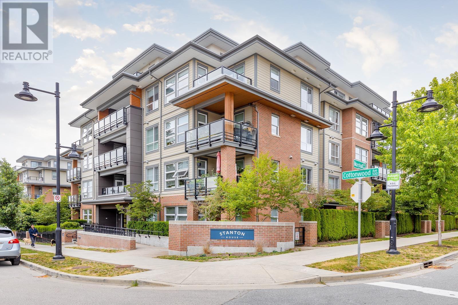 302 609 Cottonwood Avenue, Coquitlam, British Columbia  V3J 0H2 - Photo 1 - R2796857