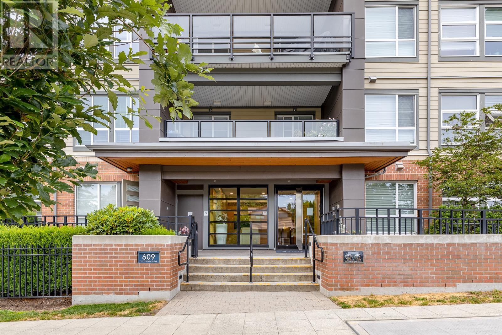 302 609 Cottonwood Avenue, Coquitlam, British Columbia  V3J 0H2 - Photo 2 - R2796857