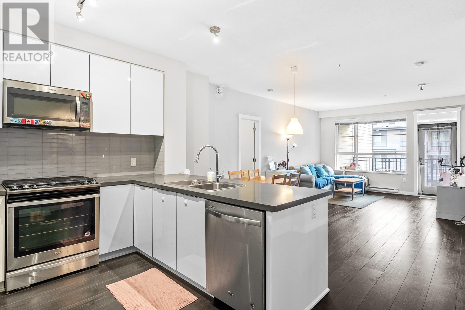 302 609 Cottonwood Avenue, Coquitlam, British Columbia  V3J 0H2 - Photo 4 - R2796857