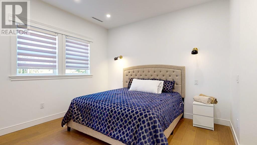 1102 Largo Road, Roberts Creek, British Columbia  V0N 2W2 - Photo 30 - R2788854