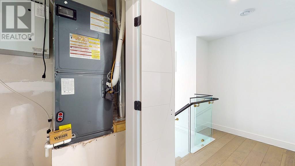 1102 Largo Road, Roberts Creek, British Columbia  V0N 2W2 - Photo 16 - R2788854