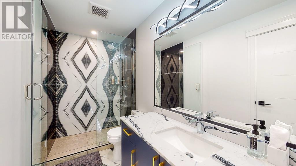 1102 Largo Road, Roberts Creek, British Columbia  V0N 2W2 - Photo 9 - R2788854