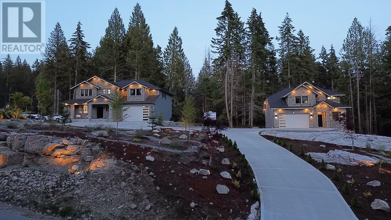 1102 Largo Road, Roberts Creek, British Columbia  V0N 2W2 - Photo 37 - R2788854