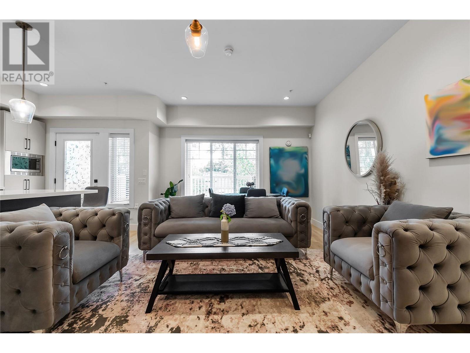 2303 Clarke Street, Port Moody, British Columbia  V3H 0M6 - Photo 4 - R2797072