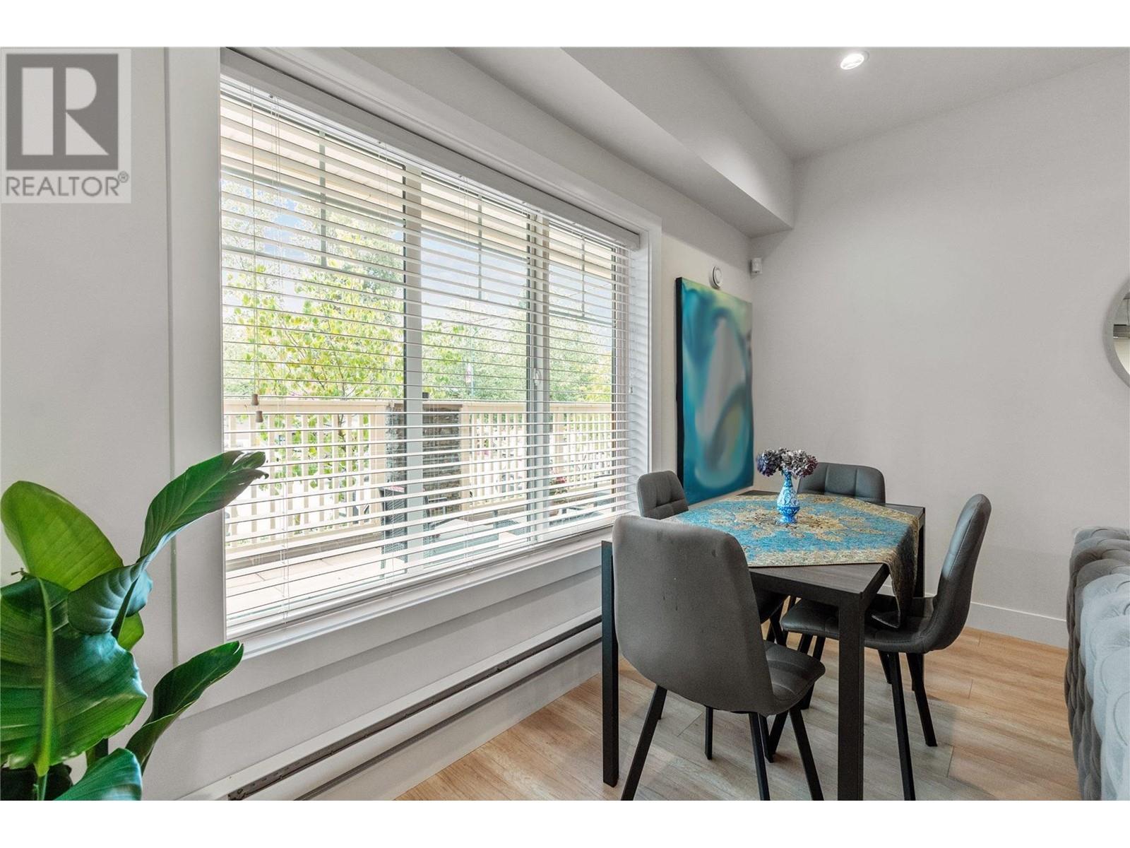 2303 Clarke Street, Port Moody, British Columbia  V3H 0M6 - Photo 8 - R2797072