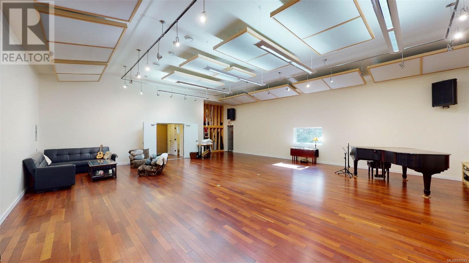 9891 Spalding Rd, Pender Island, British Columbia  V0N 2M3 - Photo 25 - 937143