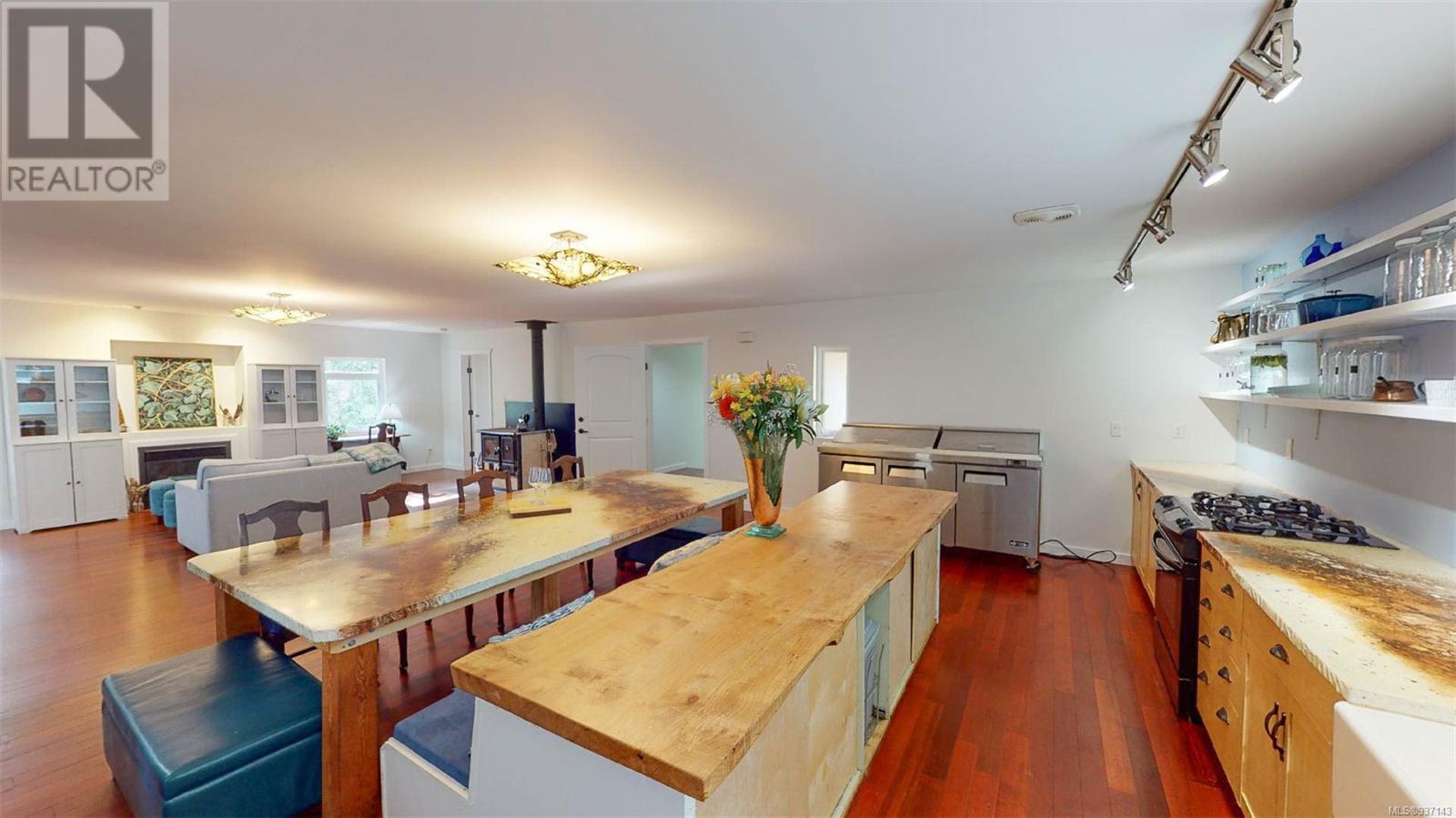 9891 Spalding Rd, Pender Island, British Columbia  V0N 2M3 - Photo 6 - 937143