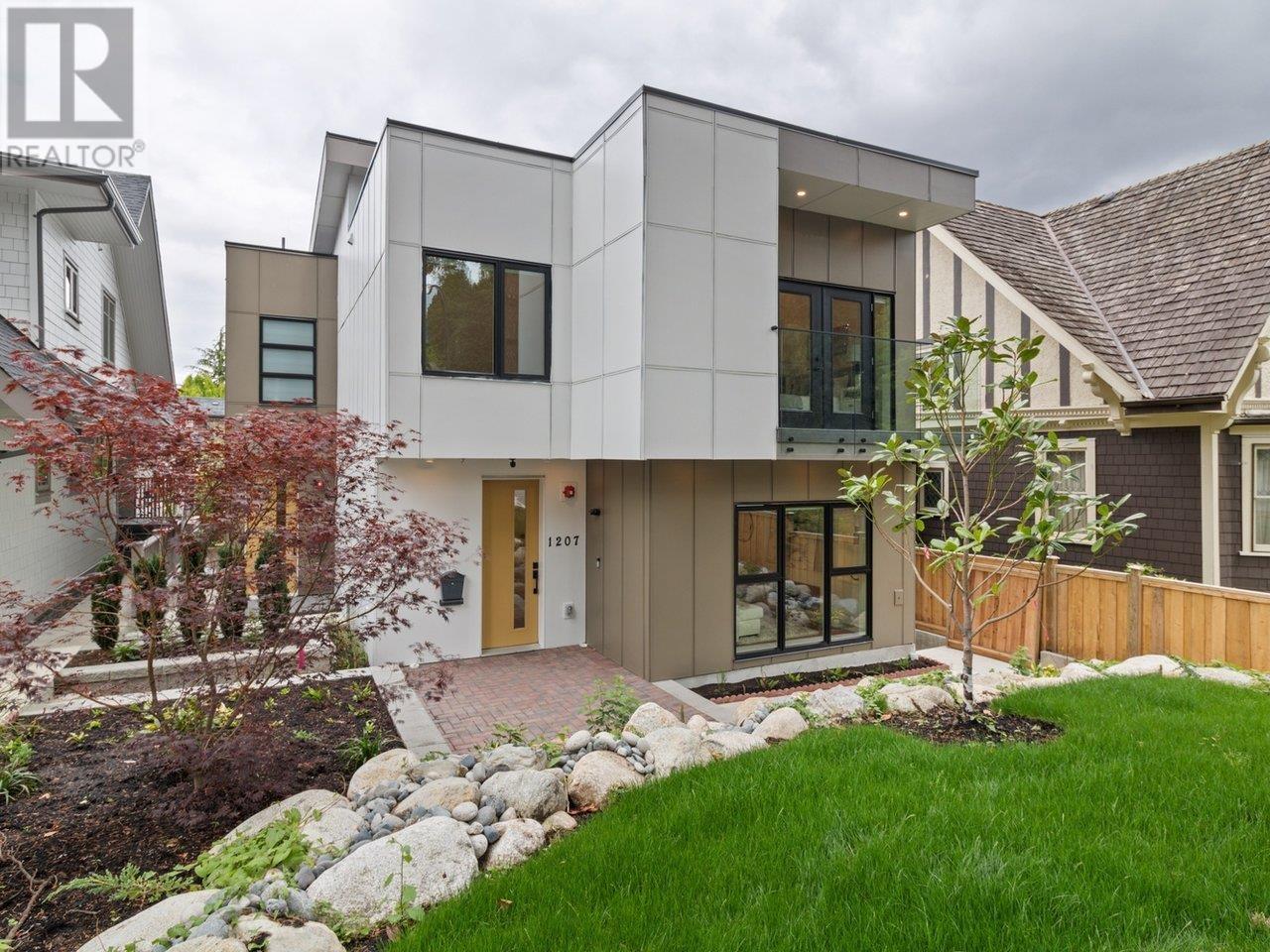 1207 W 16TH AVENUE, vancouver, British Columbia