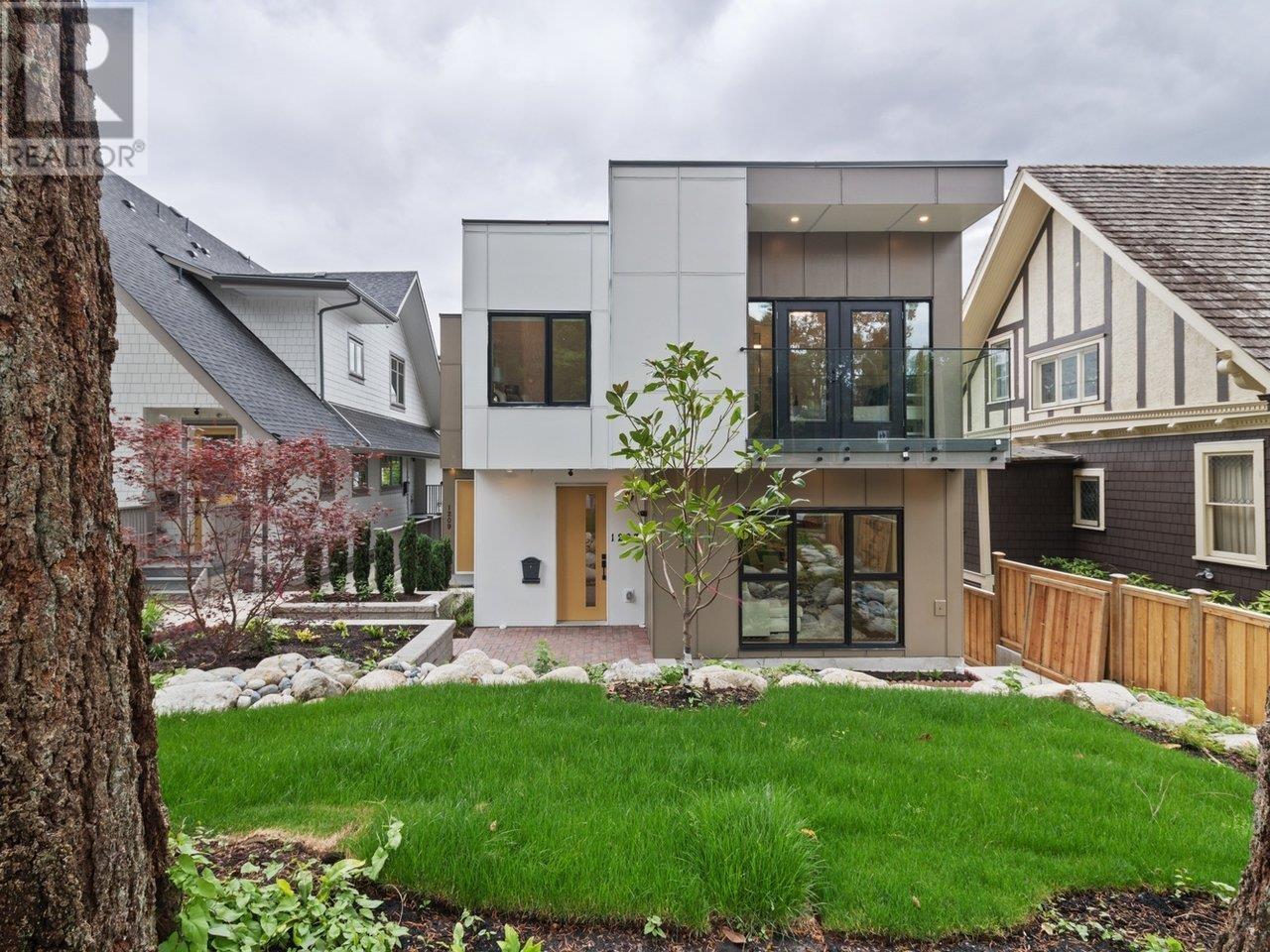 1207 W 16th Avenue, Vancouver, British Columbia  V6H 1S8 - Photo 2 - R2797163