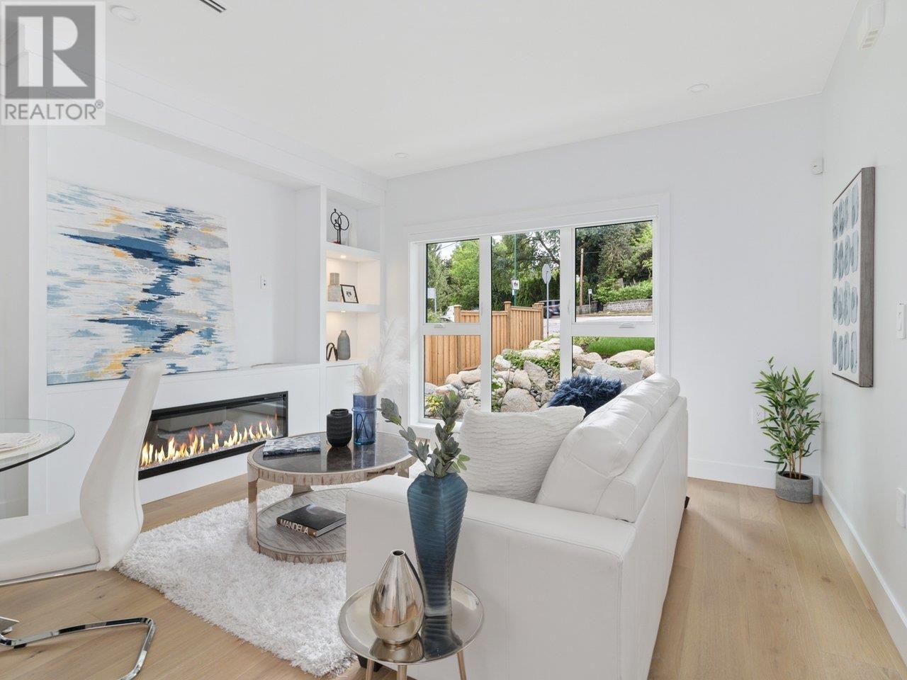 1207 W 16th Avenue, Vancouver, British Columbia  V6H 1S8 - Photo 3 - R2797163