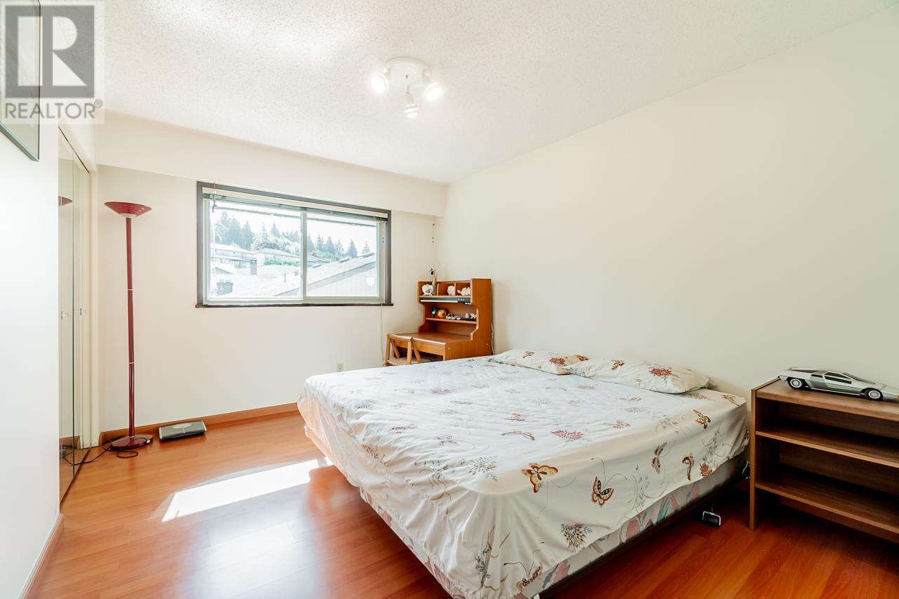 7253 Queenston Court, Burnaby, British Columbia  V5A 3M5 - Photo 25 - R2797154