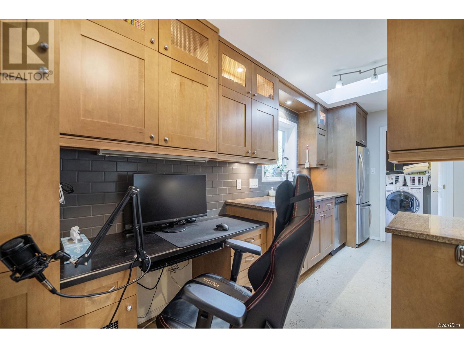 1305 Chevy Chase Lane, Bowen Island, British Columbia  V0N 1G1 - Photo 12 - R2796856