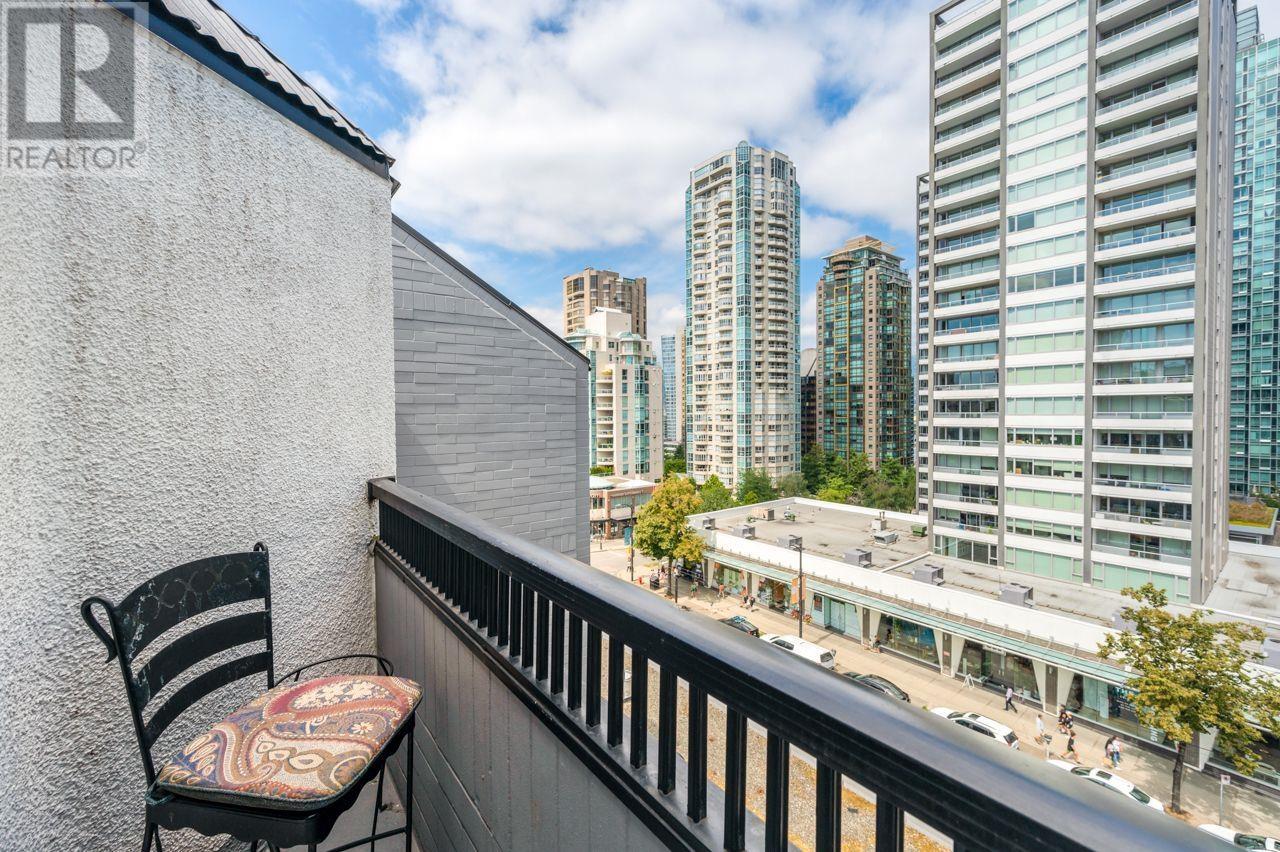 Ph2 1270 Robson Street, Vancouver, British Columbia  V6E 3Z6 - Photo 11 - R2797287