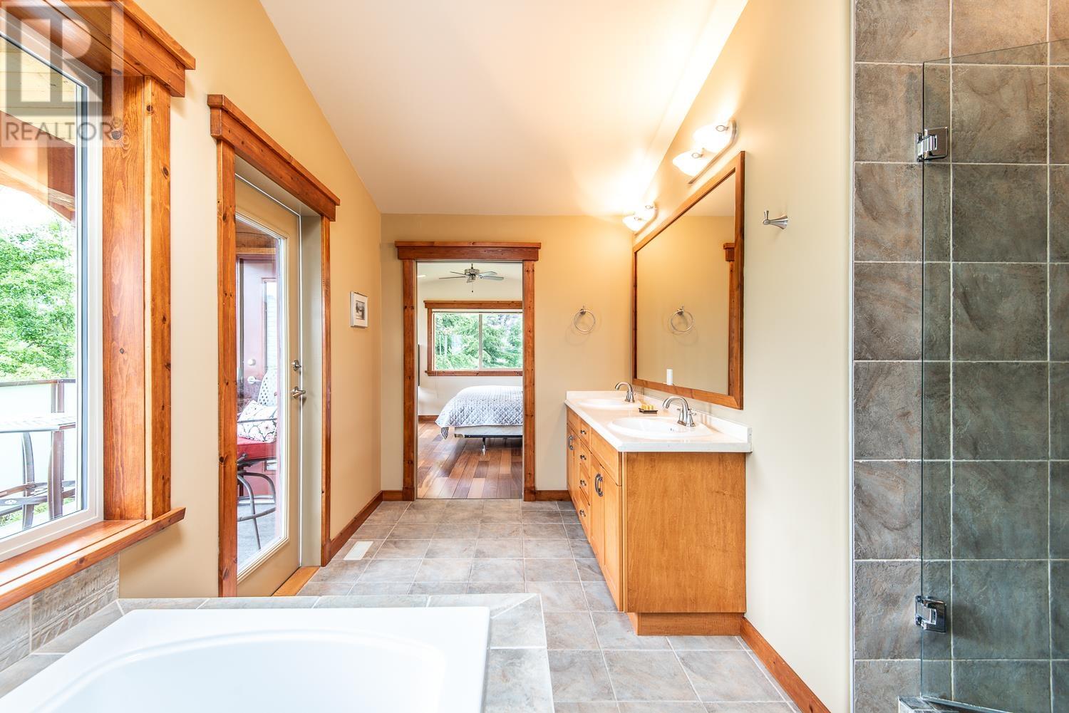 1011 Panorama Place, Squamish, British Columbia  V8B 0B8 - Photo 17 - R2795750